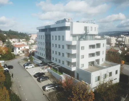 Paredes Hotel Apartamento Отели в г. Valpedre