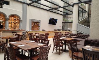 Hotel Marques Del Valle