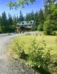 Twin Peaks Lodge and RV Park Hotels in Бэр-Крик