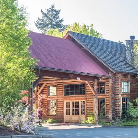 The Lodge at Riverside