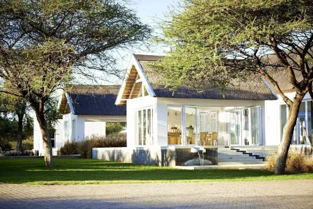 Emanya@Etosha Отели в г. Мокути Лодж