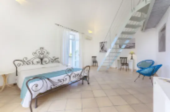 Le Grand Bleu - Gioia Apartments