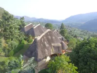 Trackers Safari Lodge Bwindi Hotels in Kinkiizi