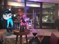 Hôtel Mercure Toulon la Seyne-Sur-Mer - ที่มีบาร์