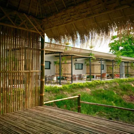 Sabye D Resort at Surat Отели рядом с достопримечательностью «Храм Пхотхавас»