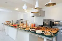 Les Sables Noirs & Spa - breakfast