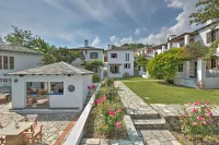 Aeolos Hotel & Villas - Pelion Hotels in Makrirrachi