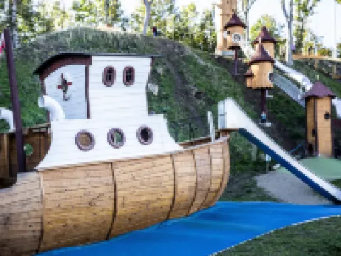 ホテル ジュエルスミンデ ストランド ヘーデンステット市のホテル