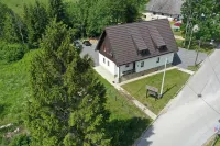 Natura Plitvice Lakes Hotel a Jezerce