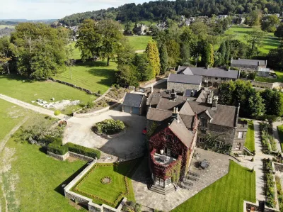 Florence Nightingale Suites at Lea Hurst Các khách sạn gần Gulliver's Kingdom