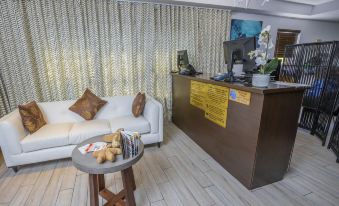 Beachside All Suites Hotel