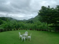 Hi-Scene Resort Hotels in Suan Phueng