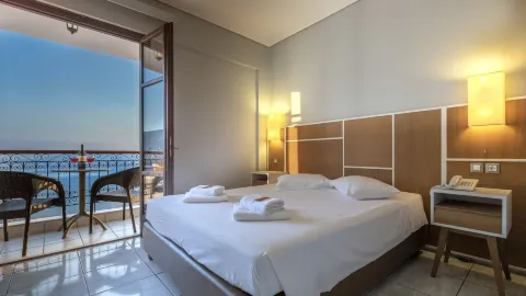 Fedriades Delphi Hotel in Дельфы