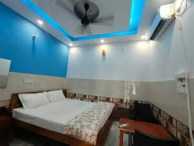 FabExpress Shree Siya Raman - 500m from Shri Ram Janam Bhumi Hotels in Manjha Kala