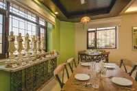 The Almond Tree - Mountain view