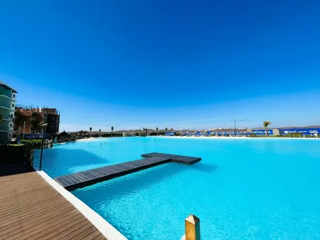 Blue Lagoon Отели рядом с достопримечательностью «Playas de Mazatlan»