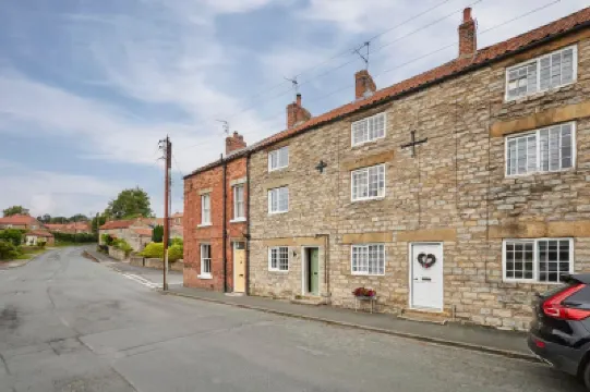 ホスト ステイ デール エンド Velocity周辺のホテル