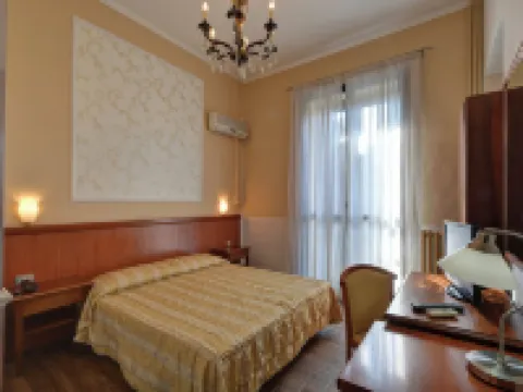 호텔 유니베르소 토리노 호텔