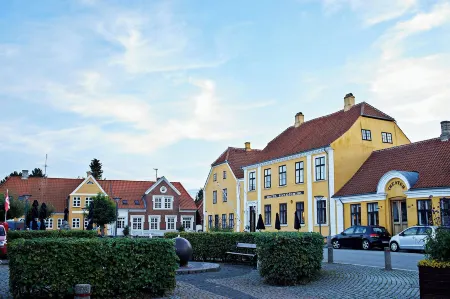 Hotel Saxkjøbing Отели в г. Нюкёбинг