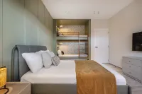 Tracadero Beach Club & Holidays Rentals