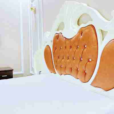 East Africa Hotel by Monalisa Rooms