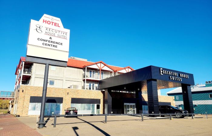 Executive House Suites Hotel & Conference Centre