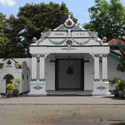 Sabi House Lesmana 2 by Simply Homy Hotel Exterior