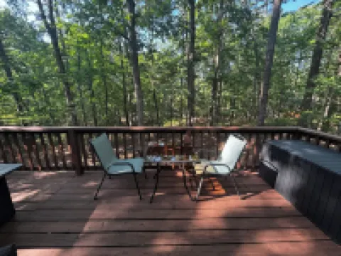 Tranquil Cabin Like Home in Hot Springs Village.