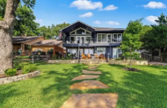 LBJ Family Lake Escape - Dock, Hot Tub & Sleeps 13