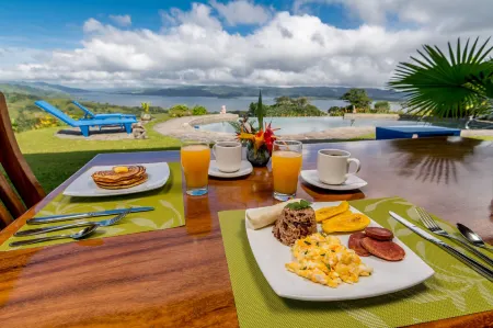 Nepenthe B&B Отели в г. Эль Кастильо