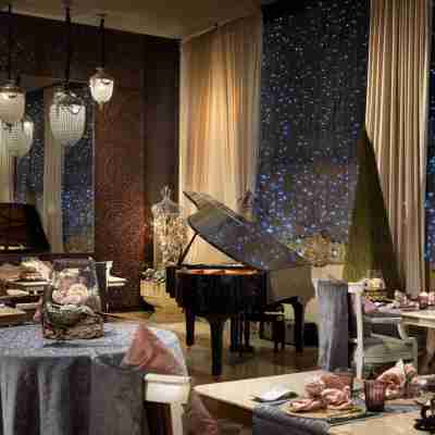 Royal Garden Villas, Luxury Hotel Dining/Meeting Rooms