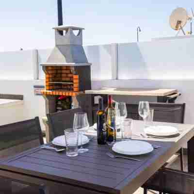 Villa Janubio With 3 Bedrooms and 2 Bathrooms Dining/Meeting Rooms
