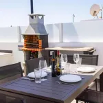 Villa Janubio With 3 Bedrooms and 2 Bathrooms Hotels near Playa Montaña Bermeja
