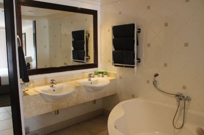 Other The Caledon Hotel Photo