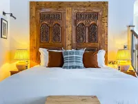 Parador 44 Hotels in Castle