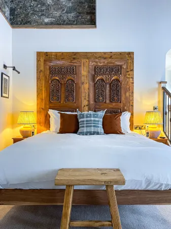 Parador 44 Отели рядом с достопримечательностью «Cathays Park»