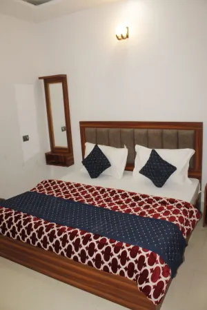 Hotel Hare Krishna Vrindavan Отели в г. Санрейк Бангар