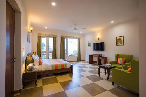 Alaya Stays Captains Nest 3 BHK Retreat With Garden & Scenic Views