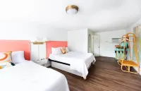 Royal Palms Motel Hotels in Tybee Island