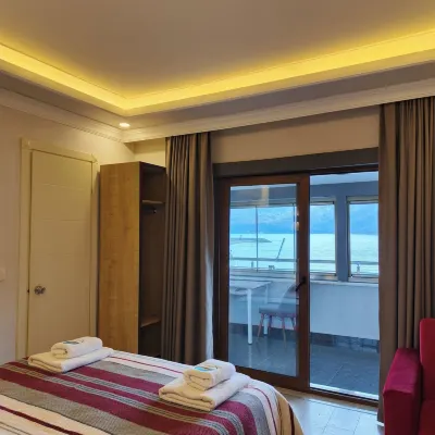Emek Pansiyon Hotels near Marina