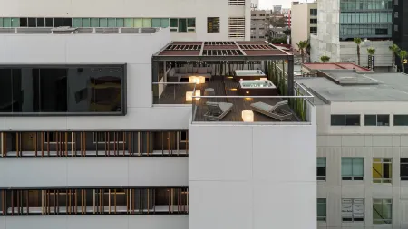 Hotel Real del Rio Отели в г. Тихуана