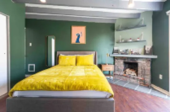 1918 ดูเพลกซ์ วิธ แครักเทอร์ ซิตี้ เซ็นเตอร์