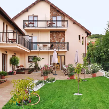 Barackvirág Apartmanház