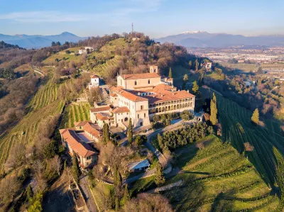 Convento dell'Annunciata Wine Retreat Hotel in zona Ca' del Bosco