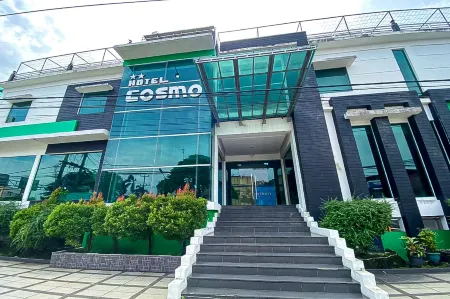 Urbanview Hotel Cosmo Jambi Отели в г. Talang Bakung