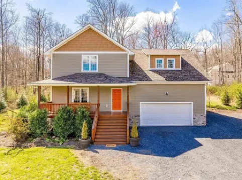 6-bedroom house in Nellysford with WiFi AC Skiing Tubing and Golf