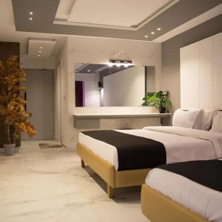 Metropole Hotel
