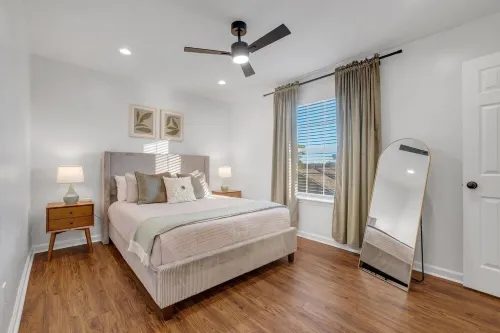 Stylish Mid-century Modern 3-bedroom 2.5 bath townhome in awesome Tallahassee