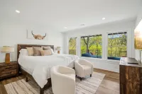 Dream Home in Jasper – 5 bedroom Stunner with Space & Style - Pools