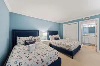 Sea Pines-Spectacular Golf View, On-Site Pool, Free Bikes & Fitness Pass